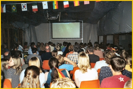 WM 2006: Spannung bei den Spielen auf Großleinwand